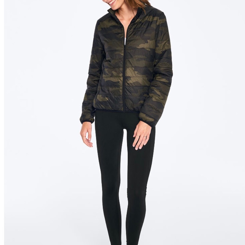 VS PINK packed puffer camo jacket